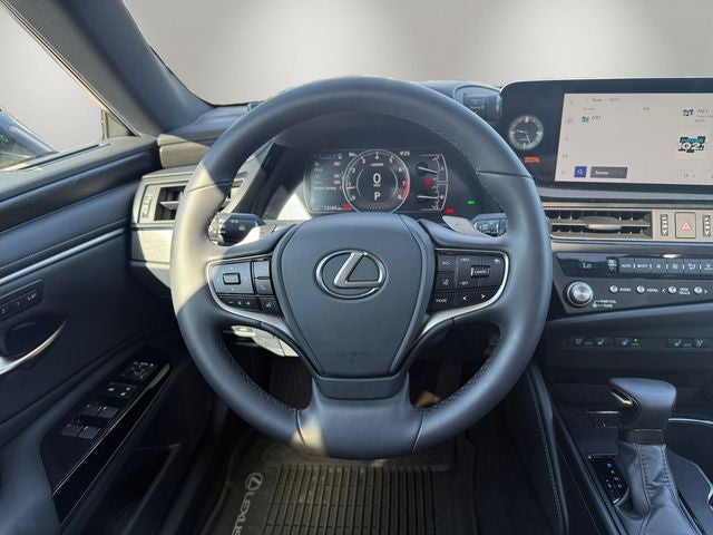 2025 Lexus ES 350