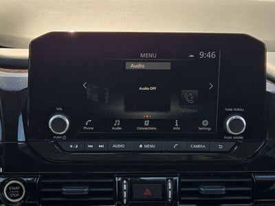 2024 Nissan Pathfinder SV