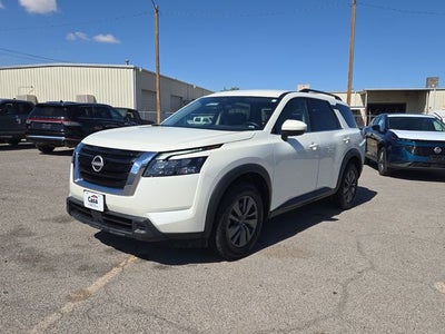 2024 Nissan Pathfinder SV