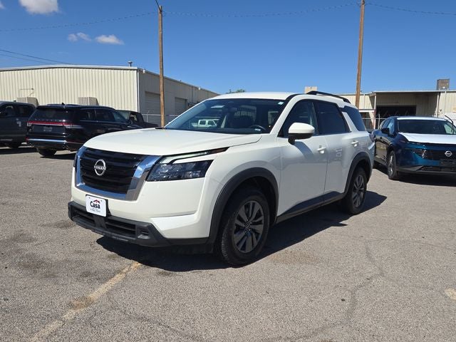2024 Nissan Pathfinder SV