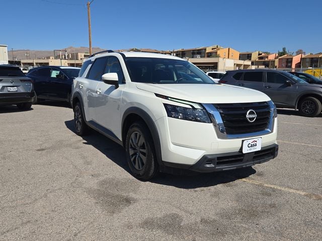 2024 Nissan Pathfinder SV