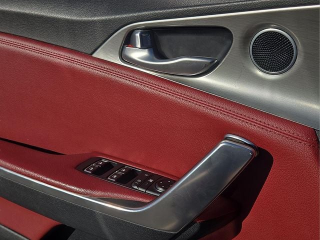 2022 Kia Stinger GT1