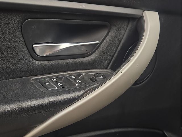 2016 BMW 3 Series 320i