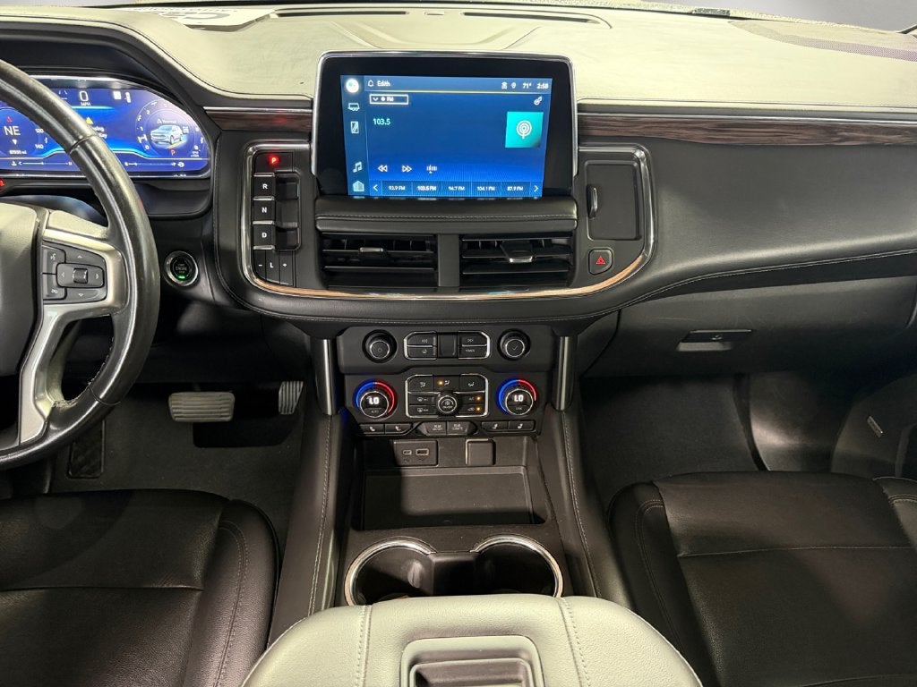 2022 Chevrolet Suburban LT