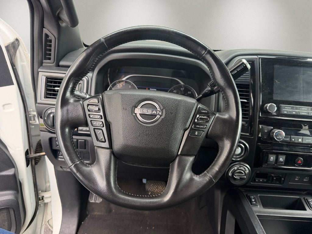 2023 Nissan Titan SV
