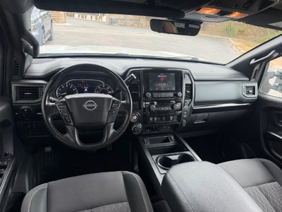 2023 Nissan Titan SV