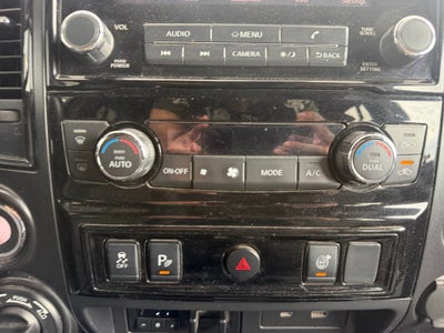 2023 Nissan Titan SV