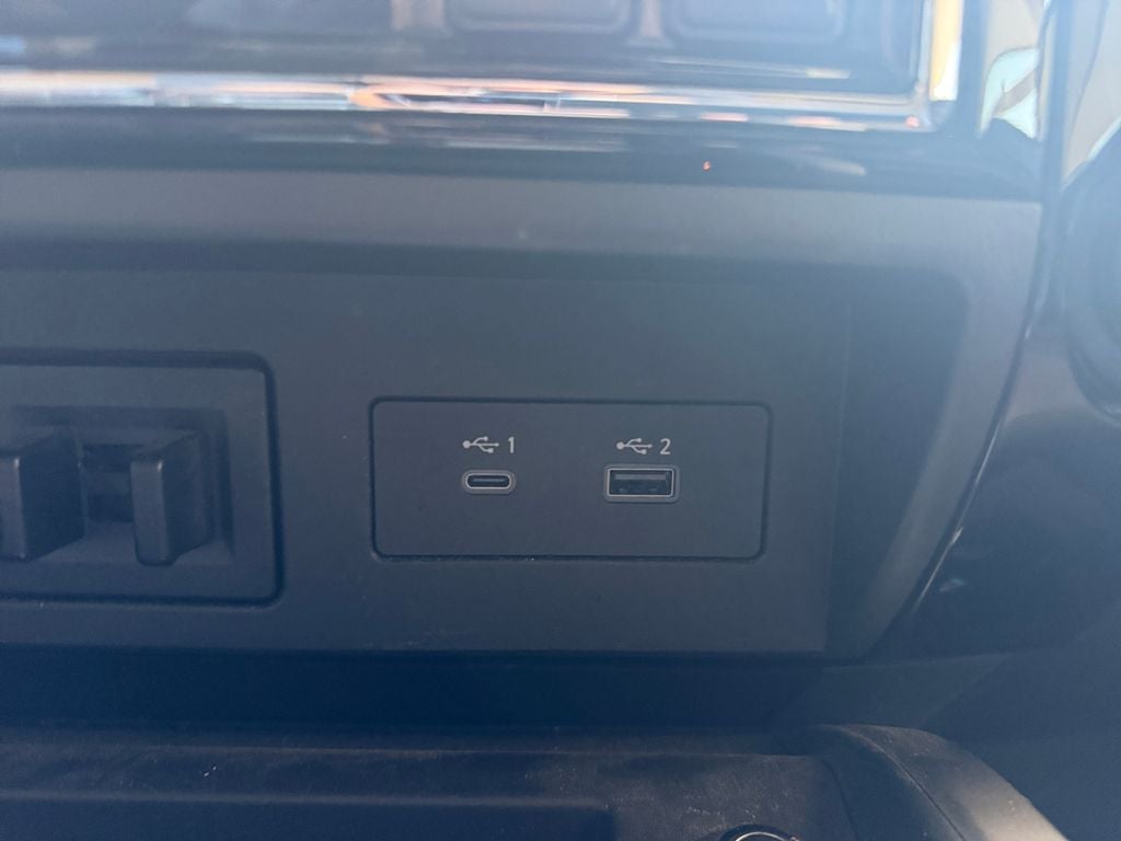 2023 Nissan Titan Platinum Reserve