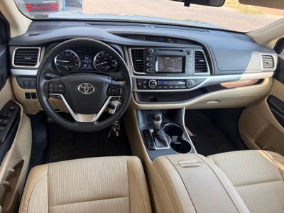 2015 Toyota Highlander LE Plus V6