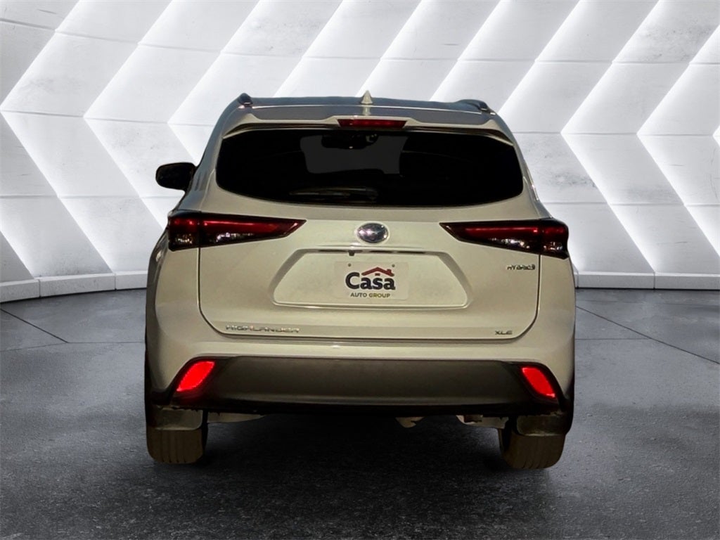 2023 Toyota Highlander Hybrid XLE